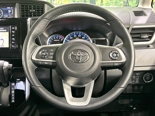 TOYOTA ROOMY 2021