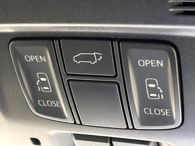 TOYOTA VELLFIRE 2015