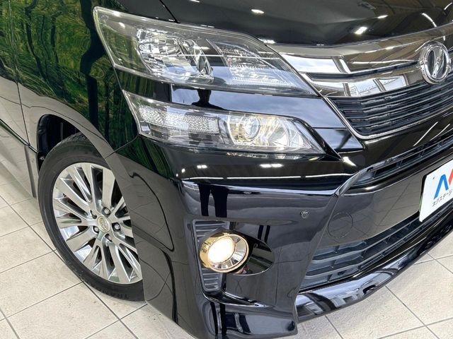 TOYOTA VELLFIRE 2012