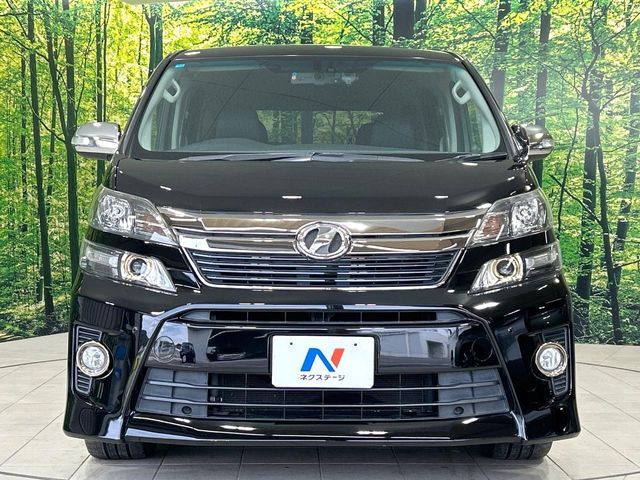 TOYOTA VELLFIRE 2012
