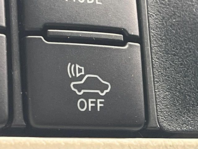 TOYOTA SIENTA HYBRID 2015