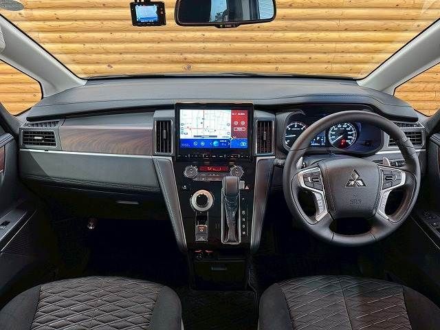 MITSUBISHI DELICA D:5 4WD 2019