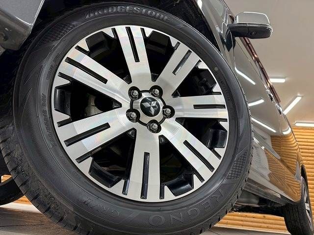 MITSUBISHI DELICA D:5 4WD 2019