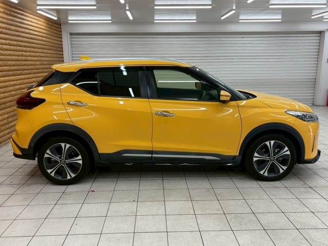 NISSAN KICKS 2020