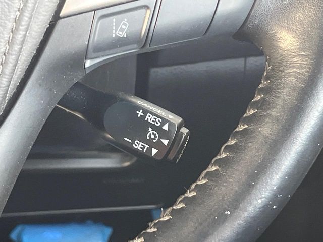 TOYOTA HARRIER 4WD 2014