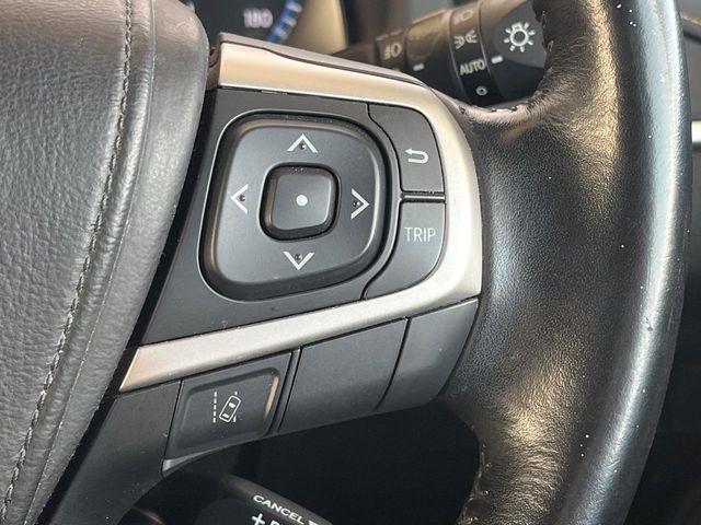 TOYOTA HARRIER 4WD 2014