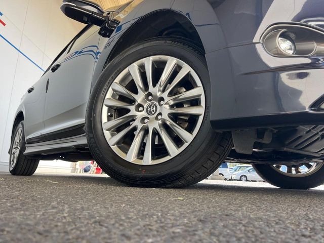 TOYOTA HARRIER 4WD 2014