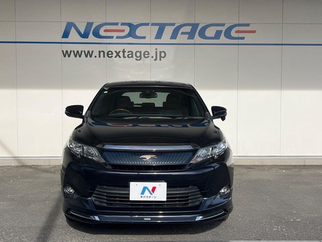 TOYOTA HARRIER 4WD 2014