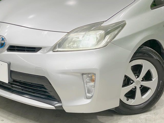 TOYOTA PRIUS 2013