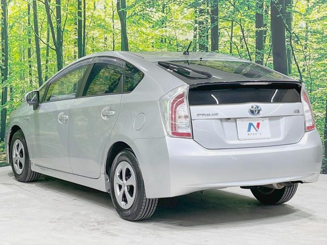 TOYOTA PRIUS 2013