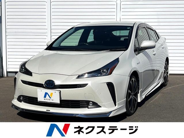 TOYOTA PRIUS 2019