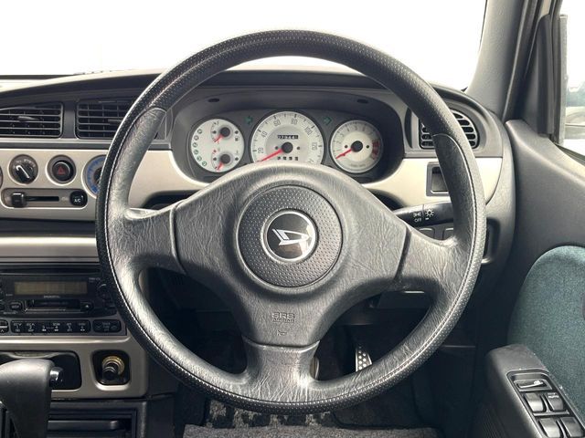 DAIHATSU MIRA GINO 2001