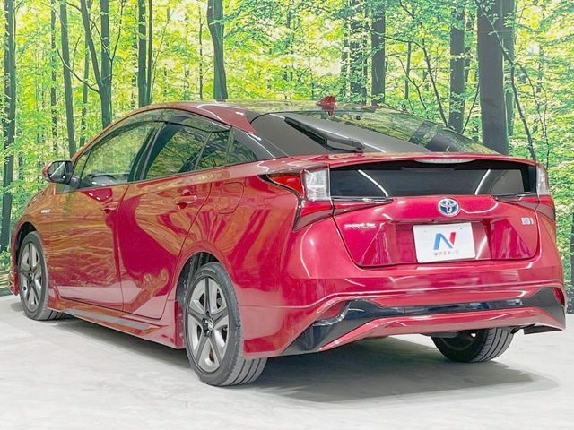 TOYOTA PRIUS 2019