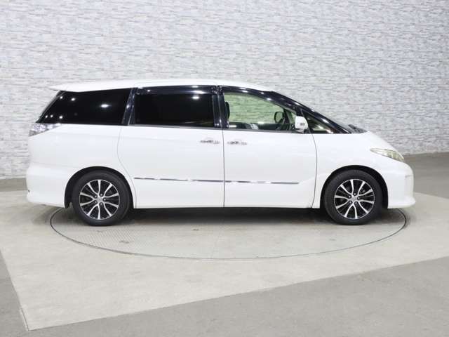TOYOTA ESTIMA 2012