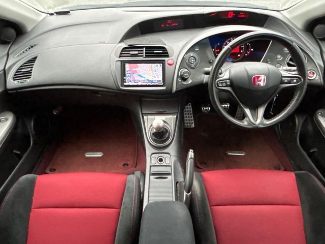 HONDA CIVIC hatchback 2010