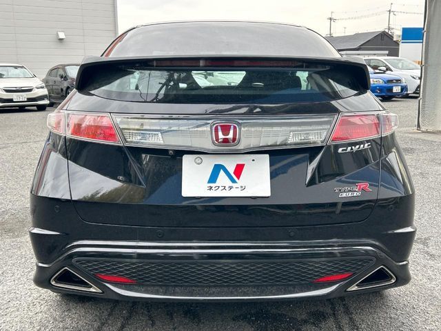 HONDA CIVIC hatchback 2010