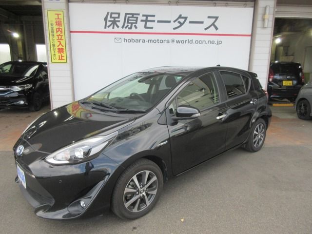 TOYOTA AQUA 2019