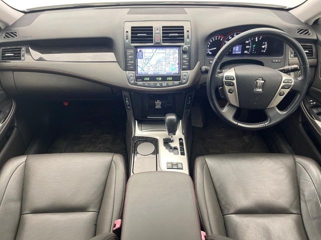 TOYOTA CROWN sedan 2011