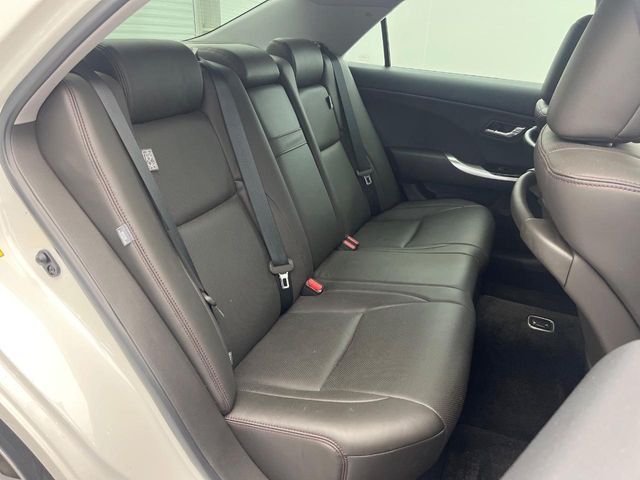 TOYOTA CROWN sedan 2011