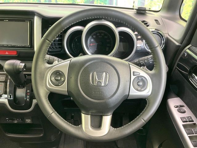 HONDA N BOX CUSTOM 2016