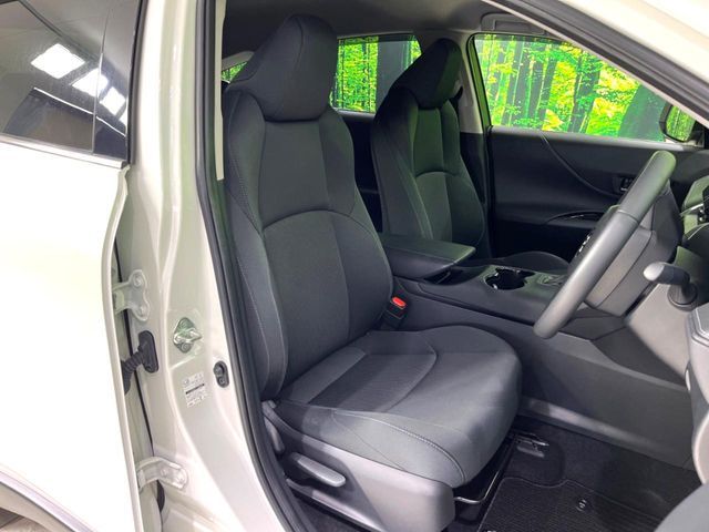 TOYOTA HARRIER 2WD 2022