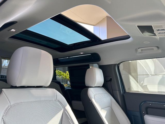 ROVER ROVER DEFENDER 2025