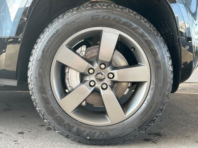 ROVER ROVER DEFENDER 2025