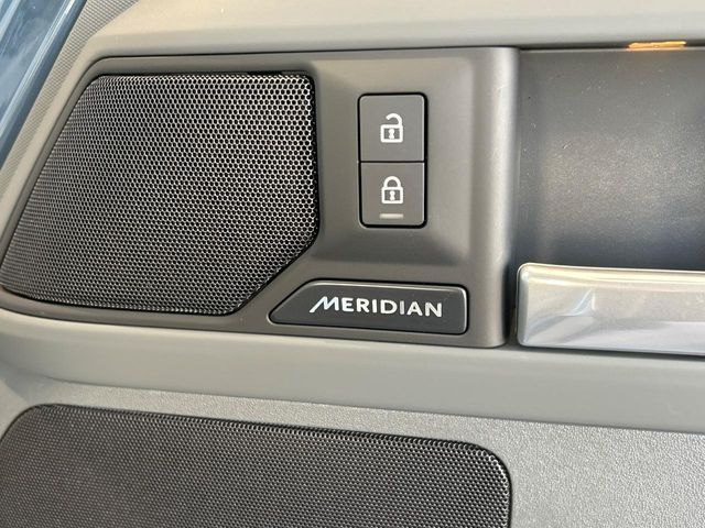 ROVER ROVER DEFENDER 2025