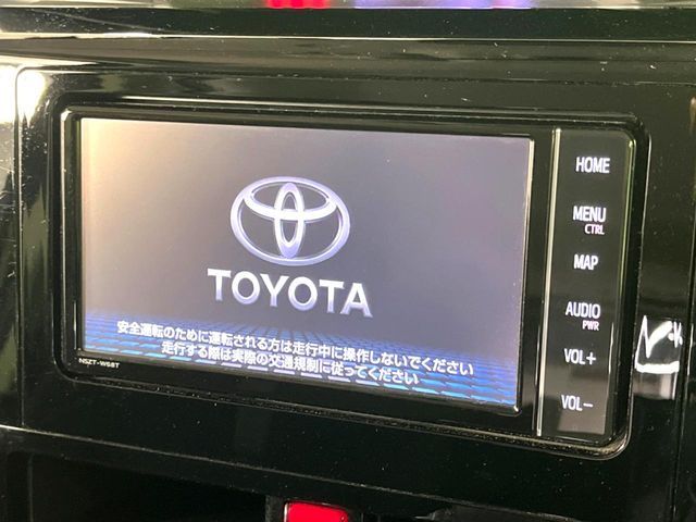 TOYOTA ROOMY 2023