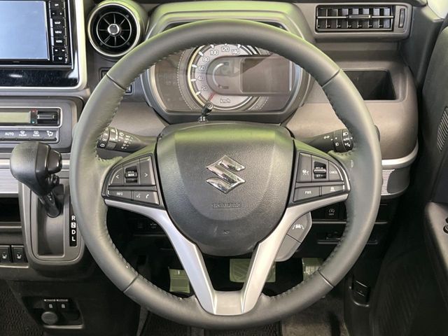 SUZUKI Spacia GEAR 2022