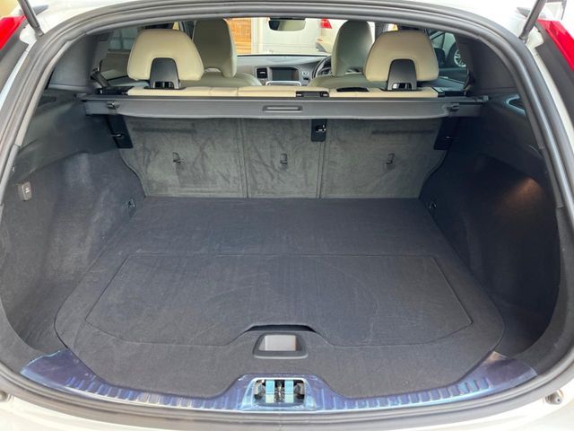 VOLVO VOLVO V60 2018