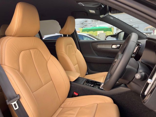 VOLVO VOLVO XC40 2022