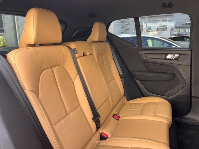 VOLVO VOLVO XC40 2022