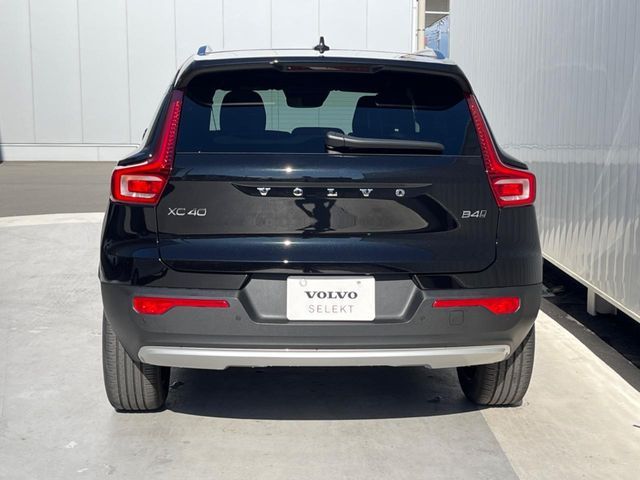 VOLVO VOLVO XC40 2022