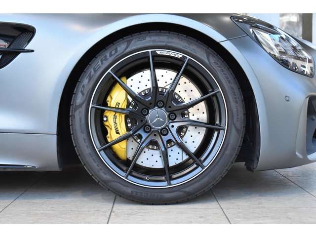 MERCEDES BENZ MERCEDES AMG GT R 2019