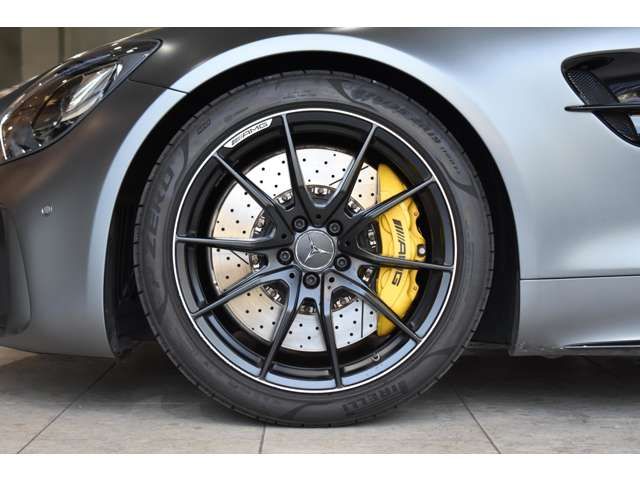 MERCEDES BENZ MERCEDES AMG GT R 2019