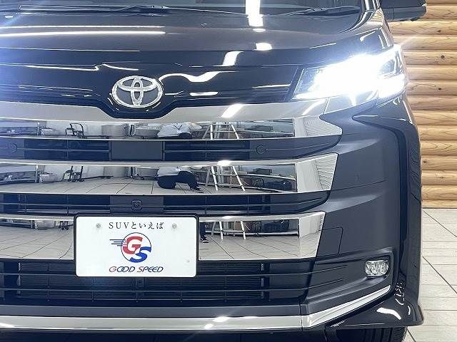 TOYOTA NOAH 2023