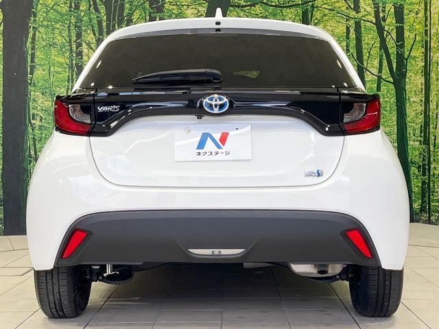 TOYOTA YARIS HYBRID 2022