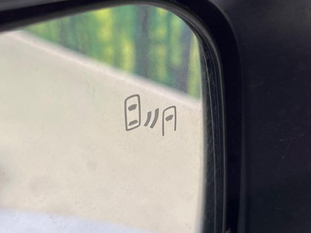 MITSUBISHI DELICA D:5 4WD 2023