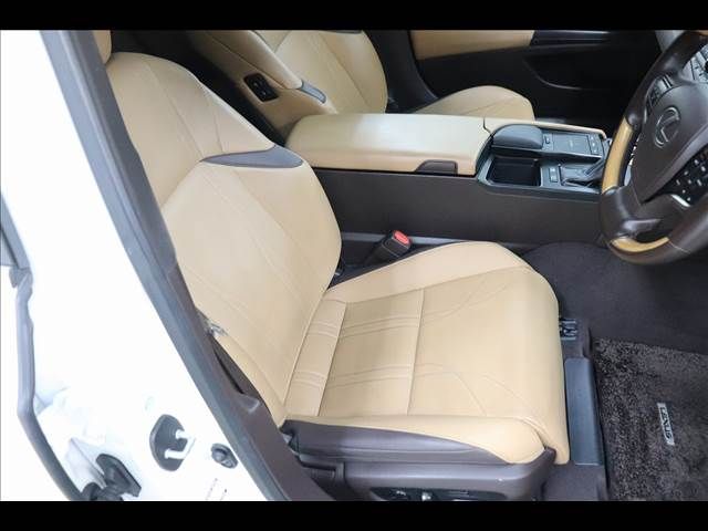 TOYOTA LEXUS ES300h 2019