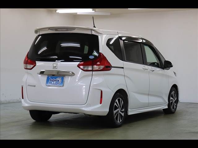 HONDA FREED 2019