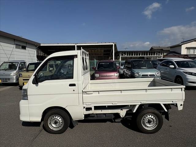 DAIHATSU HIJET truck 2012
