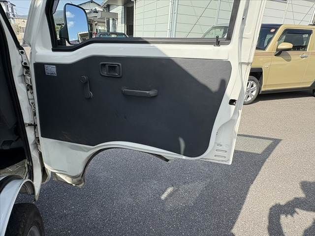 DAIHATSU HIJET truck 2012