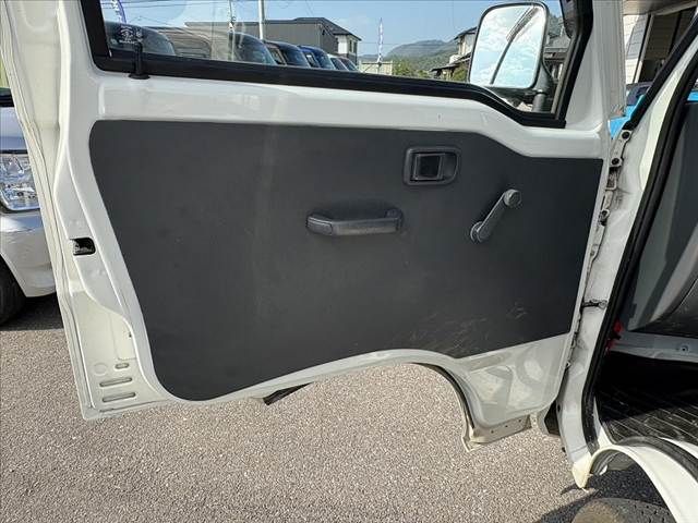 DAIHATSU HIJET truck 2012