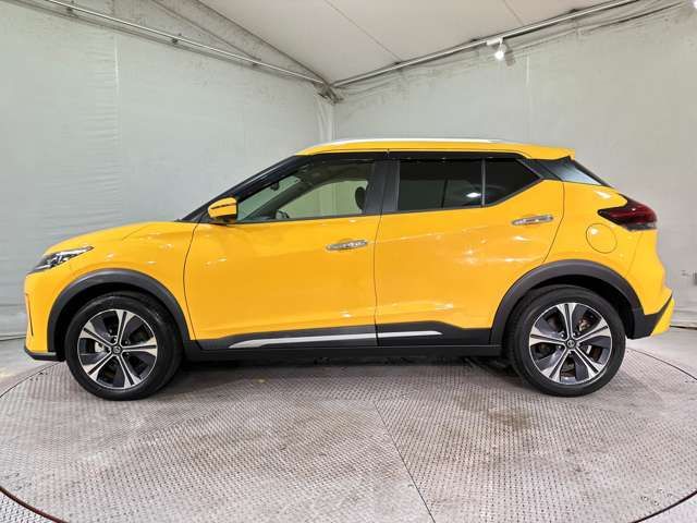 NISSAN KICKS 2021