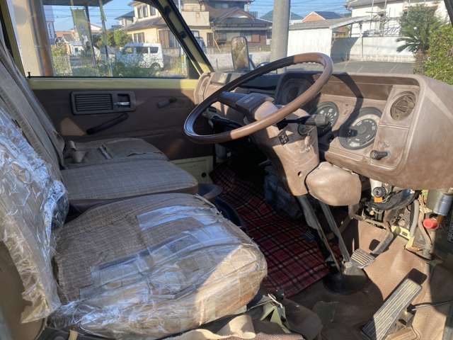 MITSUBISHI CANTER 1984