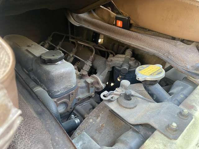 MITSUBISHI CANTER 1984