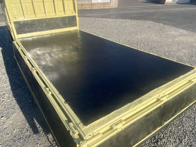 MITSUBISHI CANTER 1984