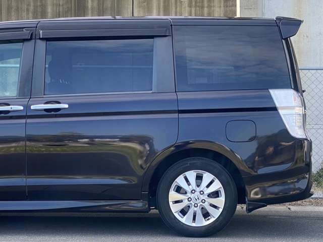 HONDA STEPWAGON SPADA 2011