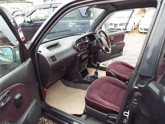 DAIHATSU MIRA GINO 1999